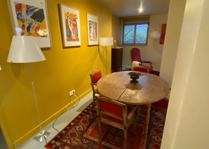 La Maison De Crponne *