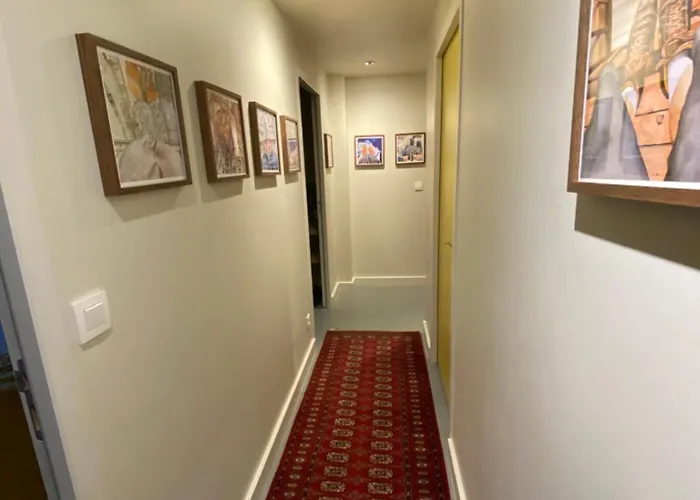 La Maison De Crponne